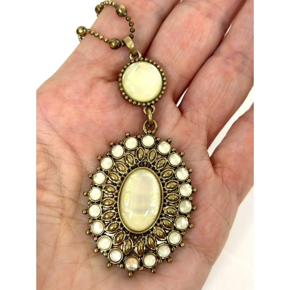 Lucky Brand Pendant Necklace Gold Tone 16” Bead Chain Iridescent Oval & Round